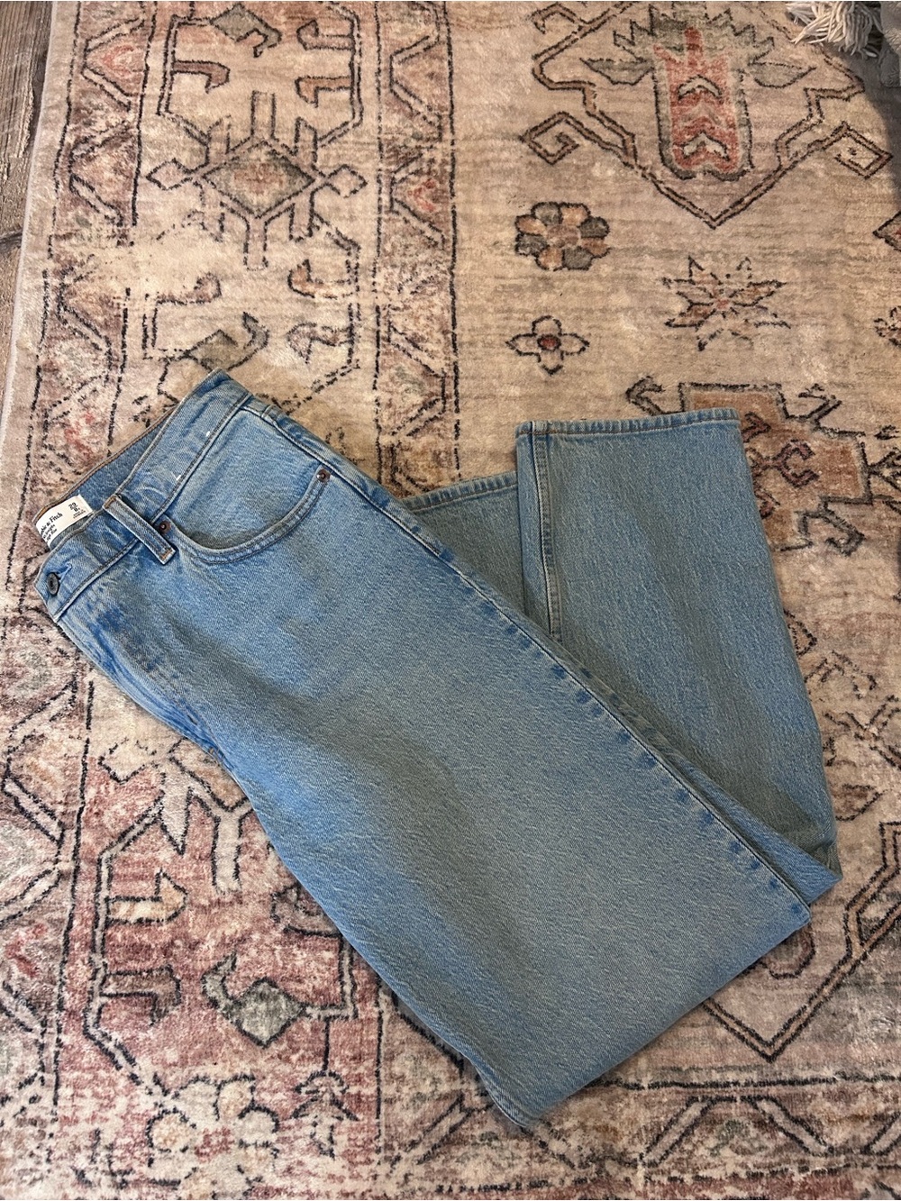 Abercrombie High Rise 90s Jean